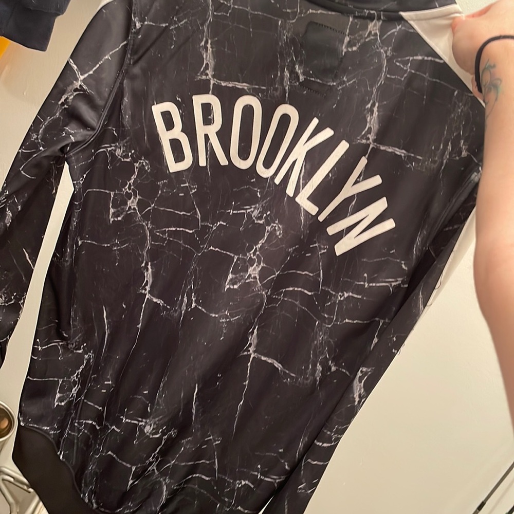Brooklyn Nets Zip up